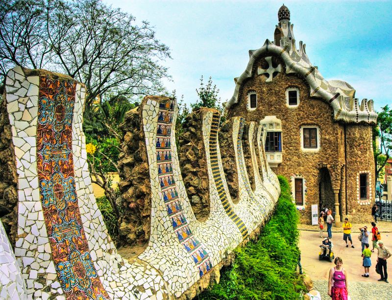 La historia del Parque Güell en Barcelona y por qué visitarlo