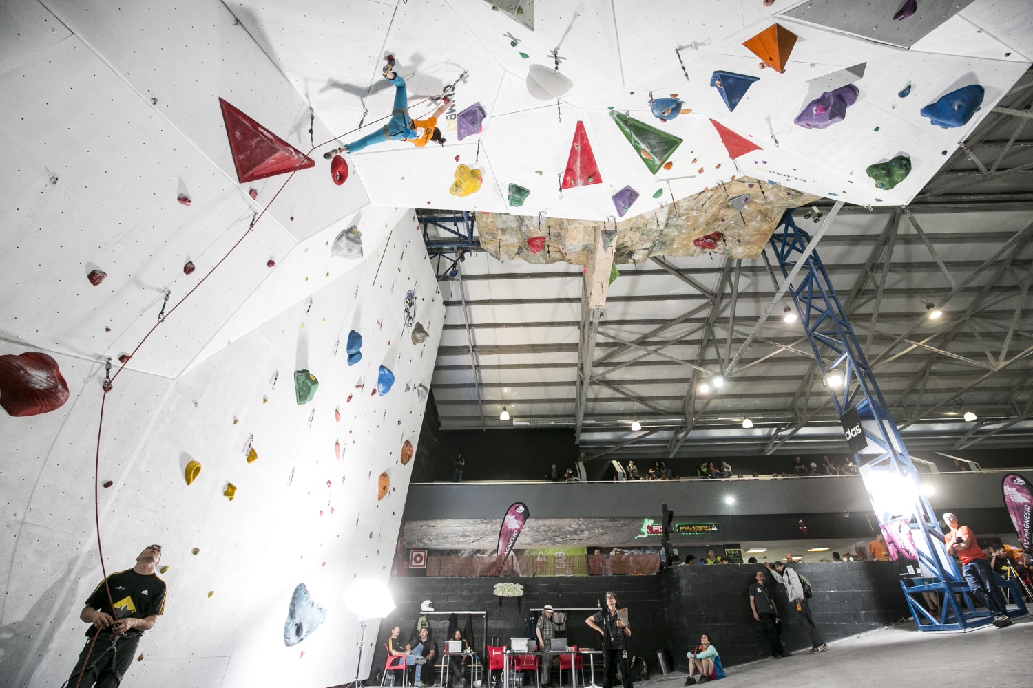 Do you want to start climbing? You can practice in these climbing walls