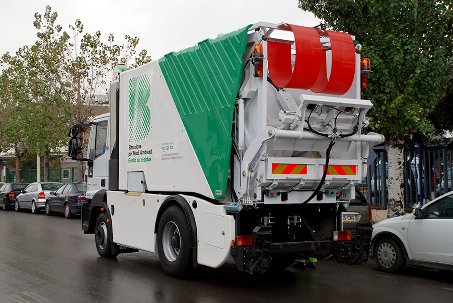 Camiones eléctricos y nueva maquinaria para recoger basura