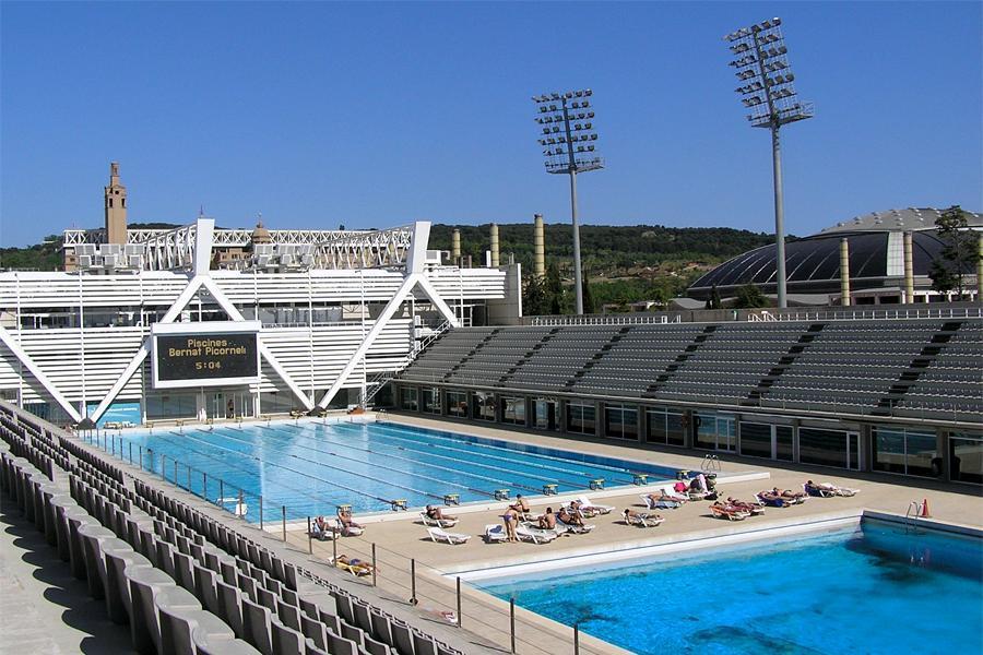 Horarios y precios para ingresar a las piscinas municipales de Barcelona