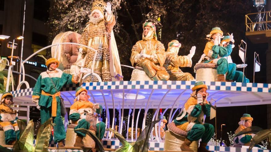 Ayuntamiento abre 190 plazas si quieres participar en la cabalgata de Reyes