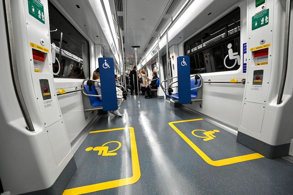 50 nuevos trenes mejoran la accesibilidad para discapacitados en BCN