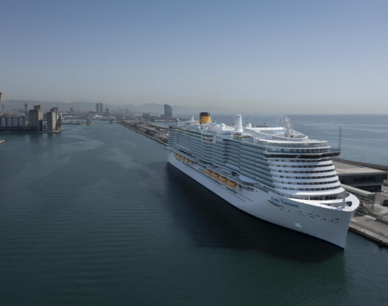 Barcelona prevé recibir unos 900 cruceros con turistas en 2023