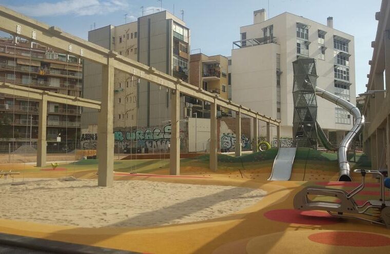 23PM Abrió nueva superárea de juegos infantiles de Can Batlló