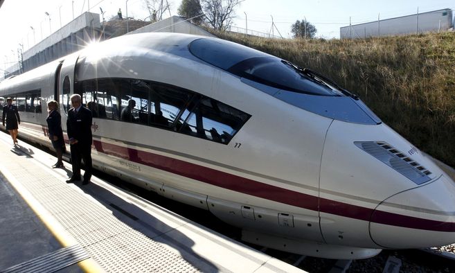 Renfe inaugura en solitario su servicio de trenes de alta velocidad hacia Francia