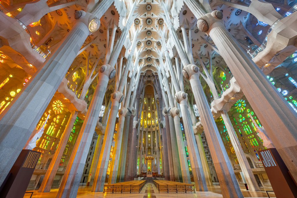 Discover how to visit La Sagrada Familia in Barcelona for free