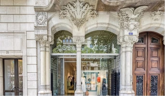 H&M refuerza su presencia en el Paseo de Gràcia con una nueva tienda COS