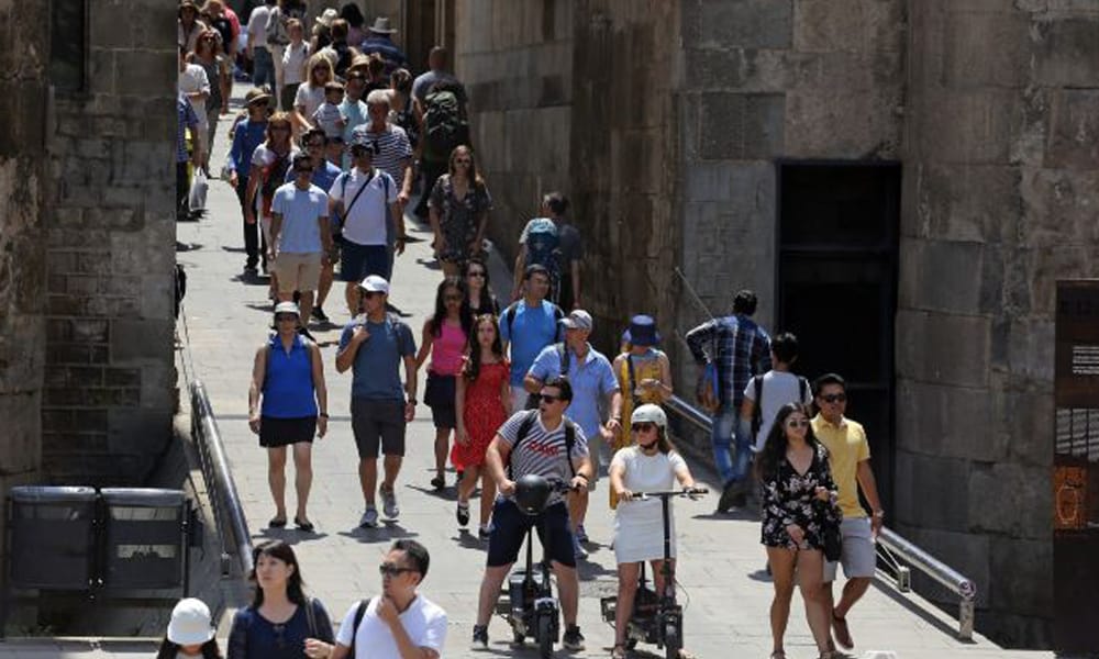 Barcelona puts an end to perpetual tourism licenses