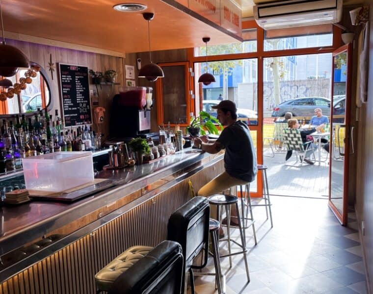 Henry's Bar: un trozo de Brooklyn en Poblenou, Barcelona