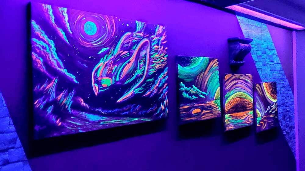Paint in the Dark Barcelona creativity and fun in the dark