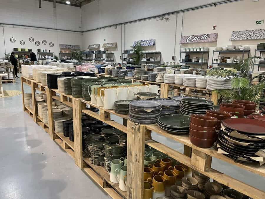 El Outlet de cerámica portuguesa A Mercadoria abre nueva tienda en L'Hospitalet de Llobregat