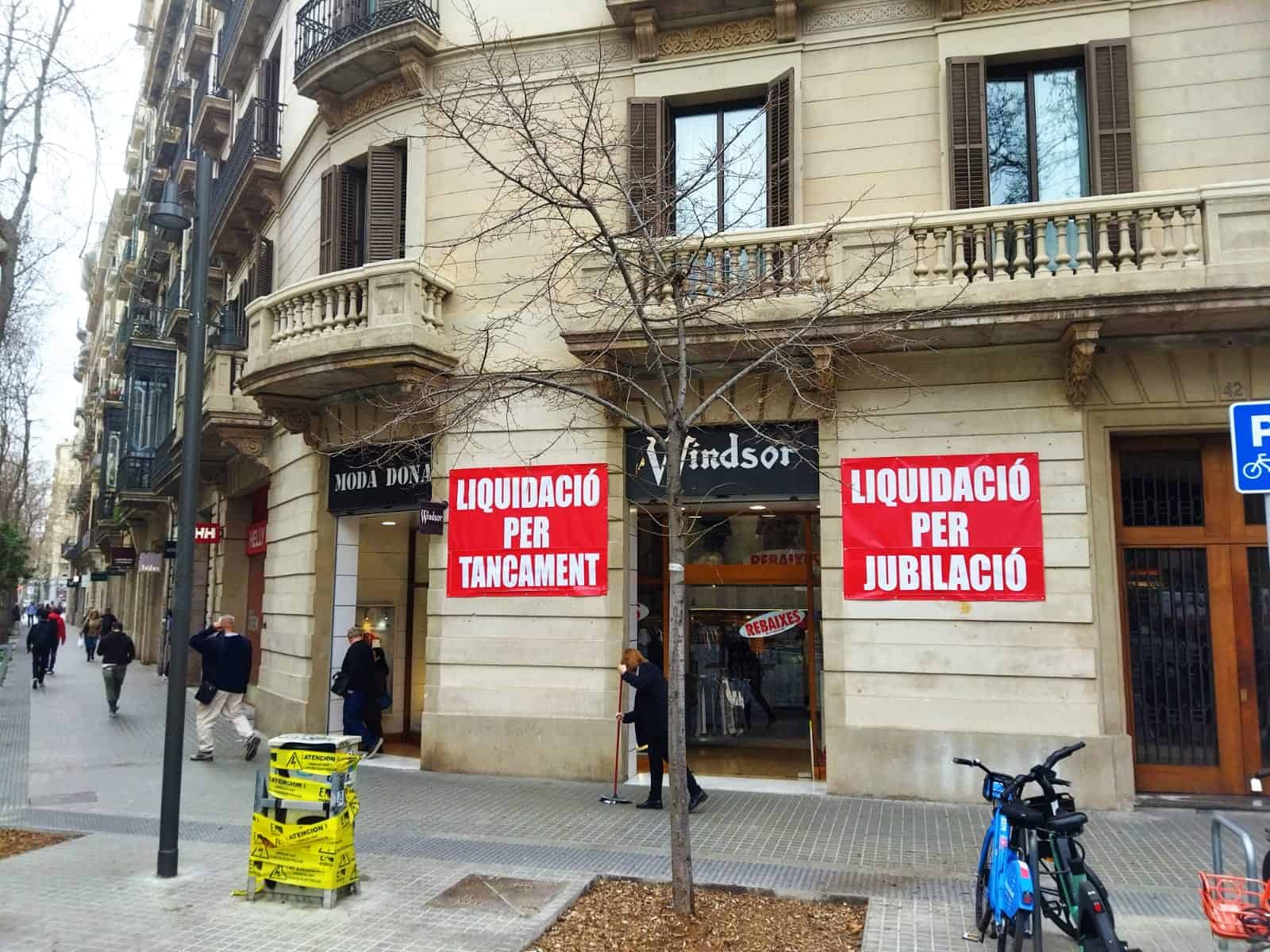 La fin d'une époque : la fermeture du magasin de vêtements Windsor à Barcelone