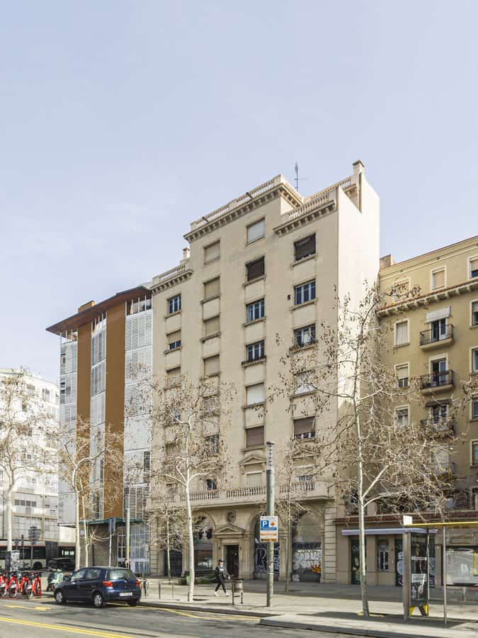 Barcelona cedes buildings for social renting: a step towards affordable housing