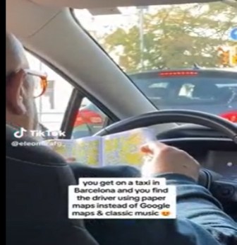 Barcelona cab driver prefers paper map to GPS