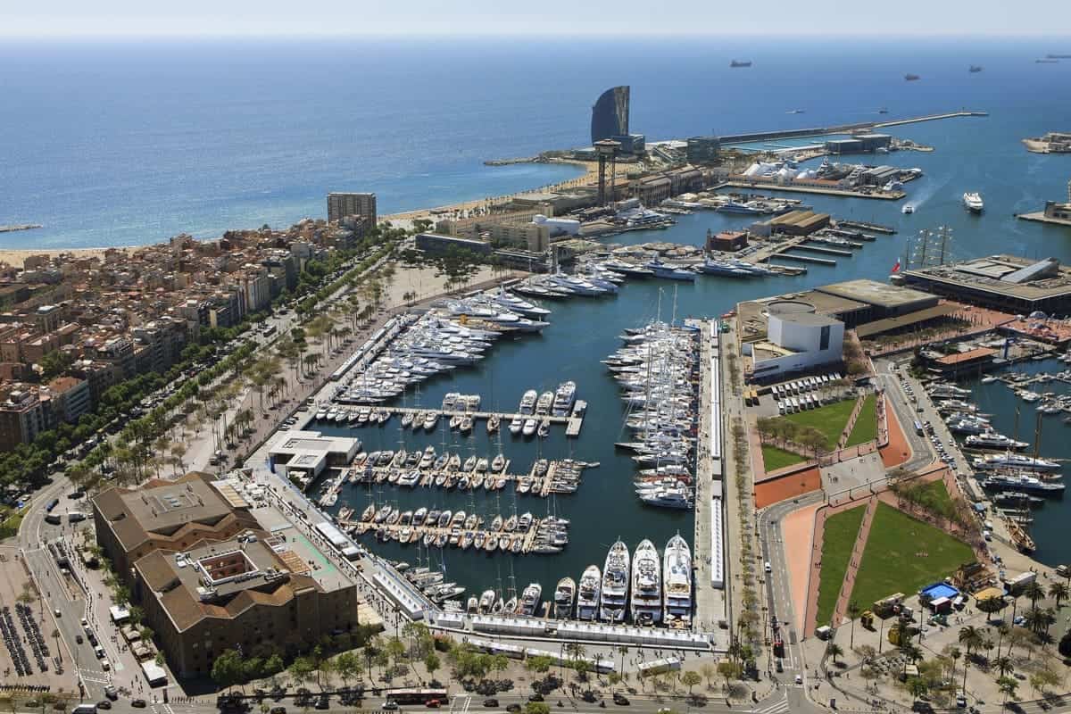 Barcelona prepares to receive the superyachts of the America's Cup of Sailing